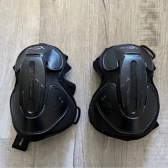 ROLLERBLADE knee pad set - Picture 1 of 5